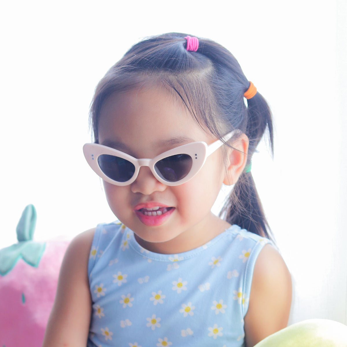 UV Protected Fashionable Cat Eye Cream/ Nude Baby Sunglasses, Suitable for ages 0-2 years 