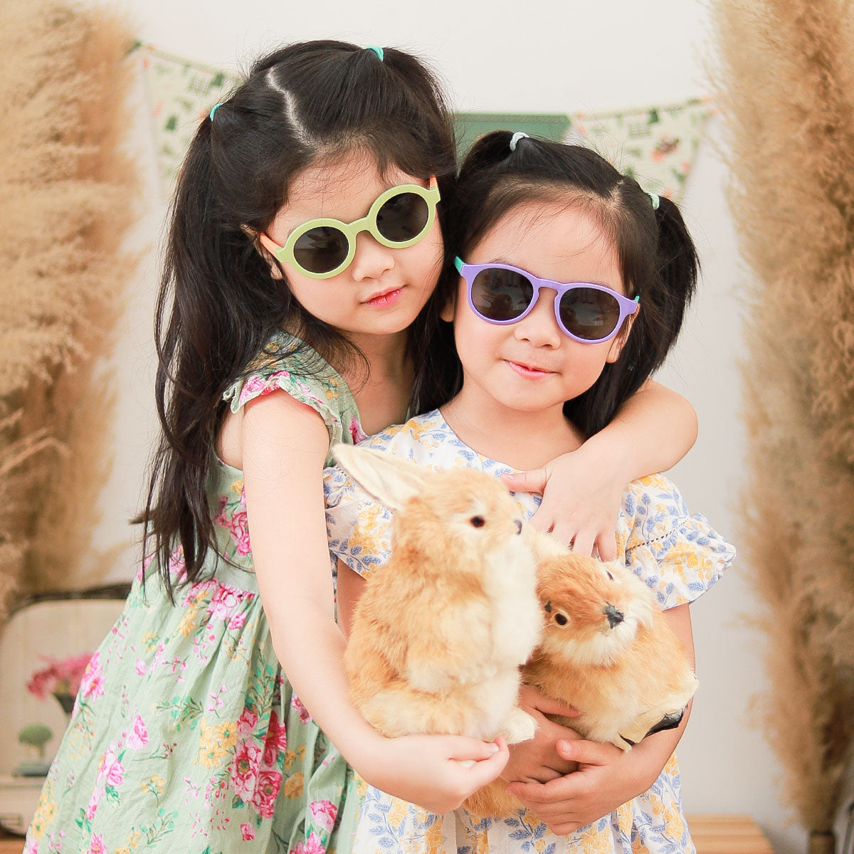 Olive Green and Orange Round Frame, Foldable Sunglasses for Kids, Kids Flexible Polarized UV Protection Sunglasses for Boys Girls Age 4-7, Fashion Style Foldable Sunglasses for Kids