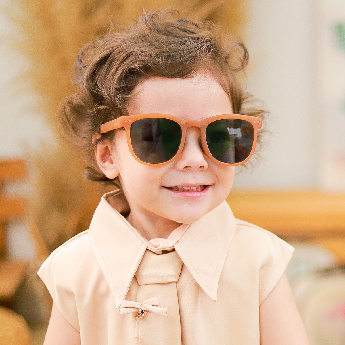 Kids Portable Folding Polarized Sunglasses with Brown Frame, Plastic Full Frame Foldable Sunglasses with Polarized Lens, Unbreakable Sunglasses for Kids, Suitable for Daily Wear